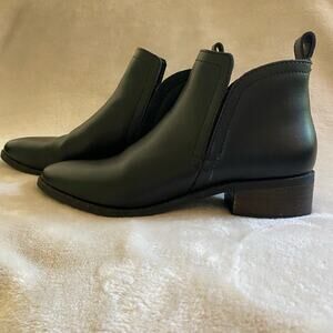 Chic Dolce Vita Leather Booties Size 9 – Women's Trendy Ankle Boots